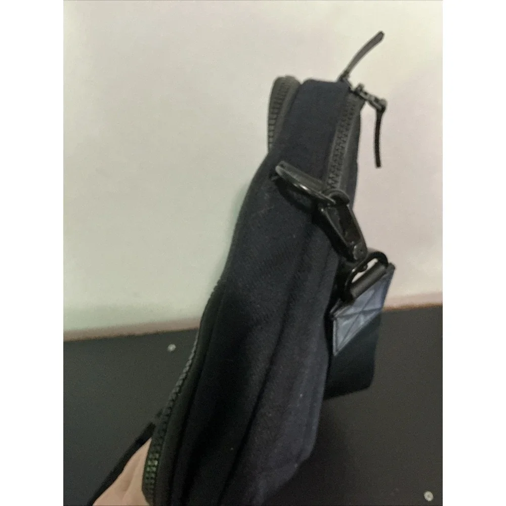 Timbuk2 Switch Laptop Messenger Bag Night Shadow Black Cortex Canvas Leather
